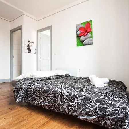 Glamourous Flat City Center Apartman *